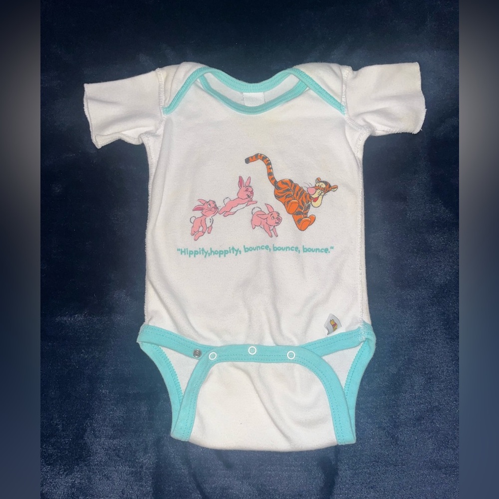 Tigger and Bunnies Winnie the Pooh themed baby Tee Newborn Vintage 90s